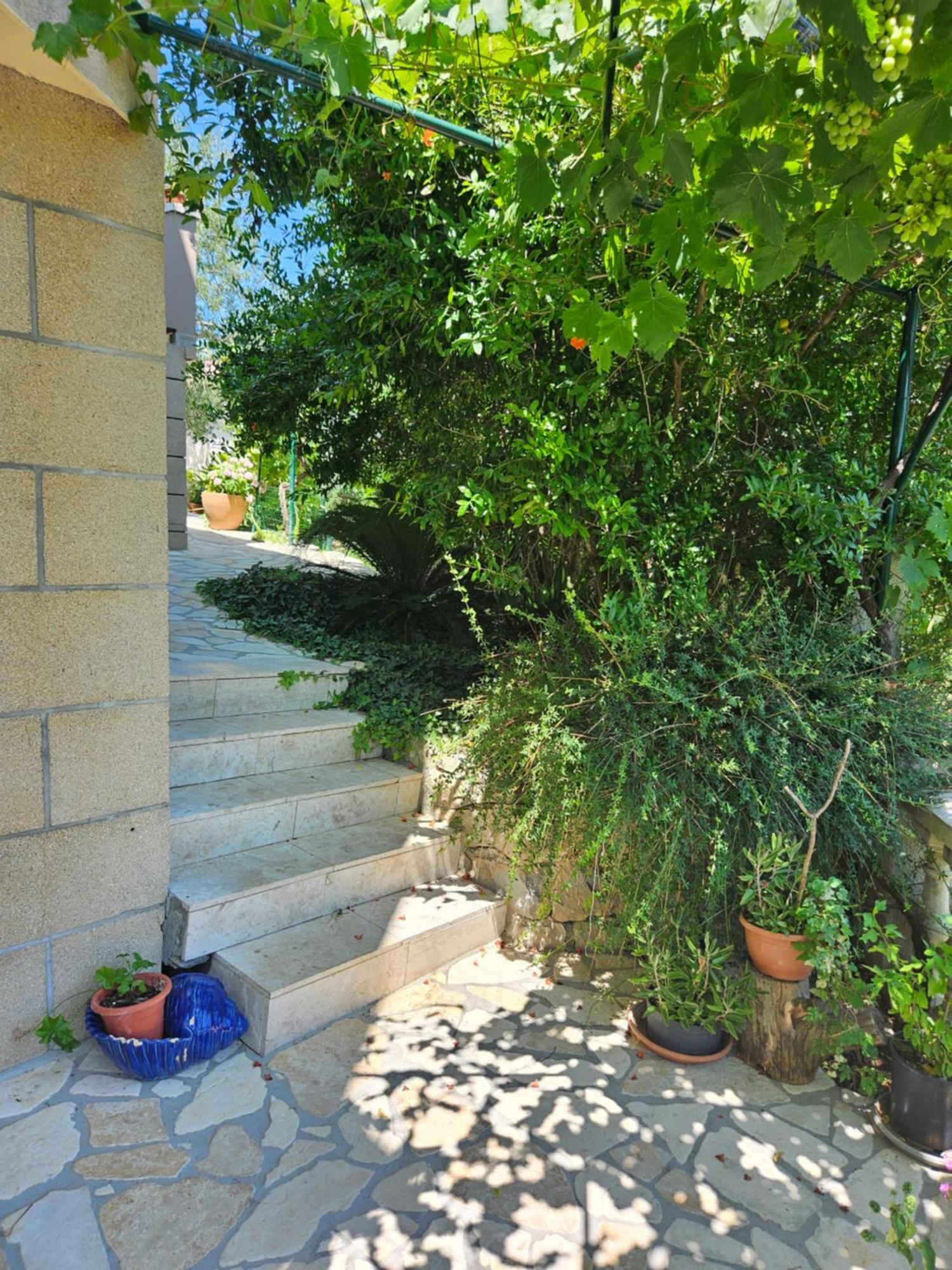 Apartmani Tatjana Rab Town Exterior photo